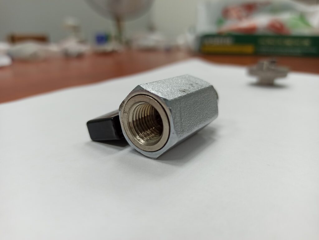 15B565 Кран Rever-S для Graco Fusion